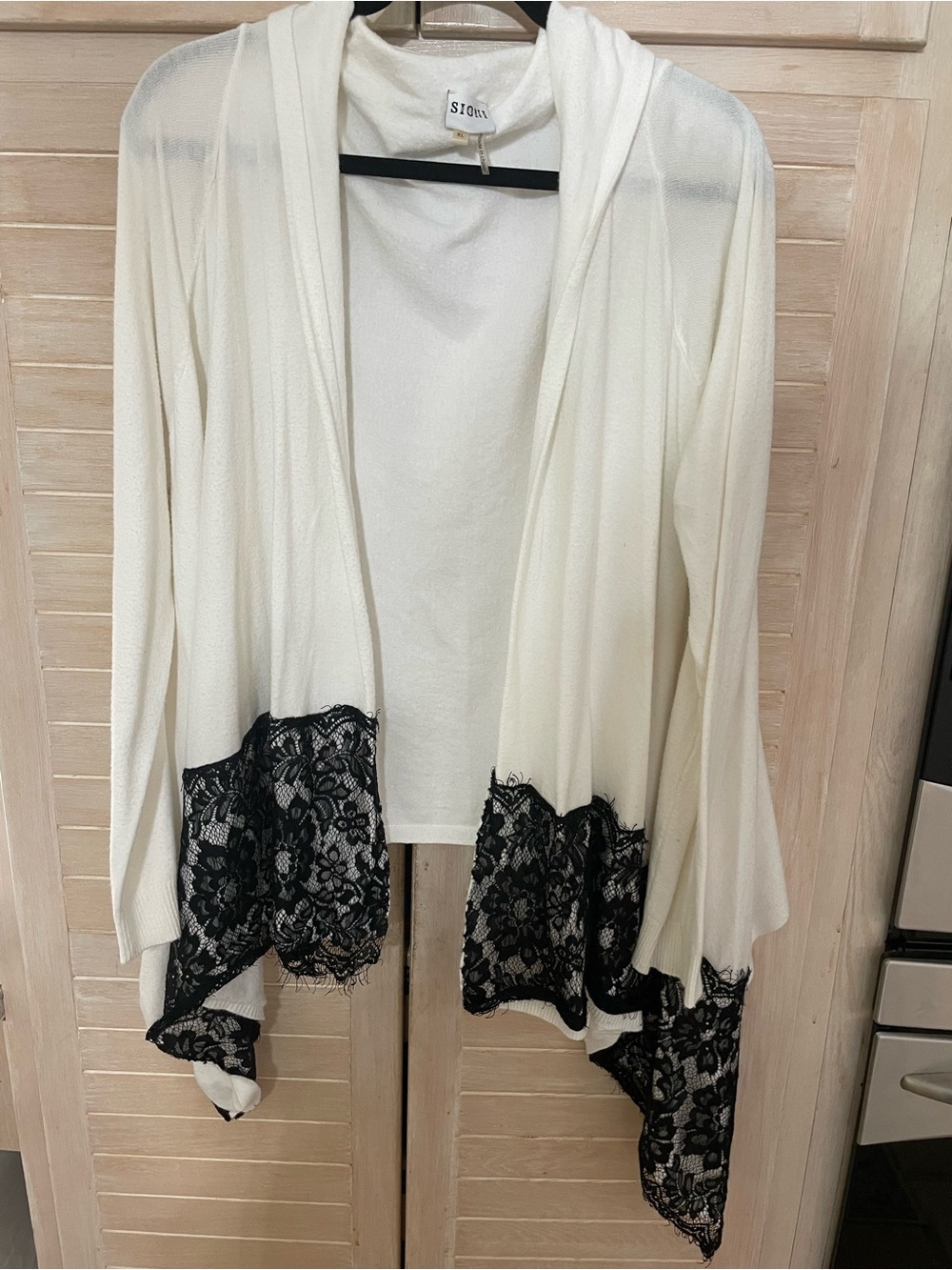 Sioni Cream Open-Front Cardigan with Black Lace Hem size XL